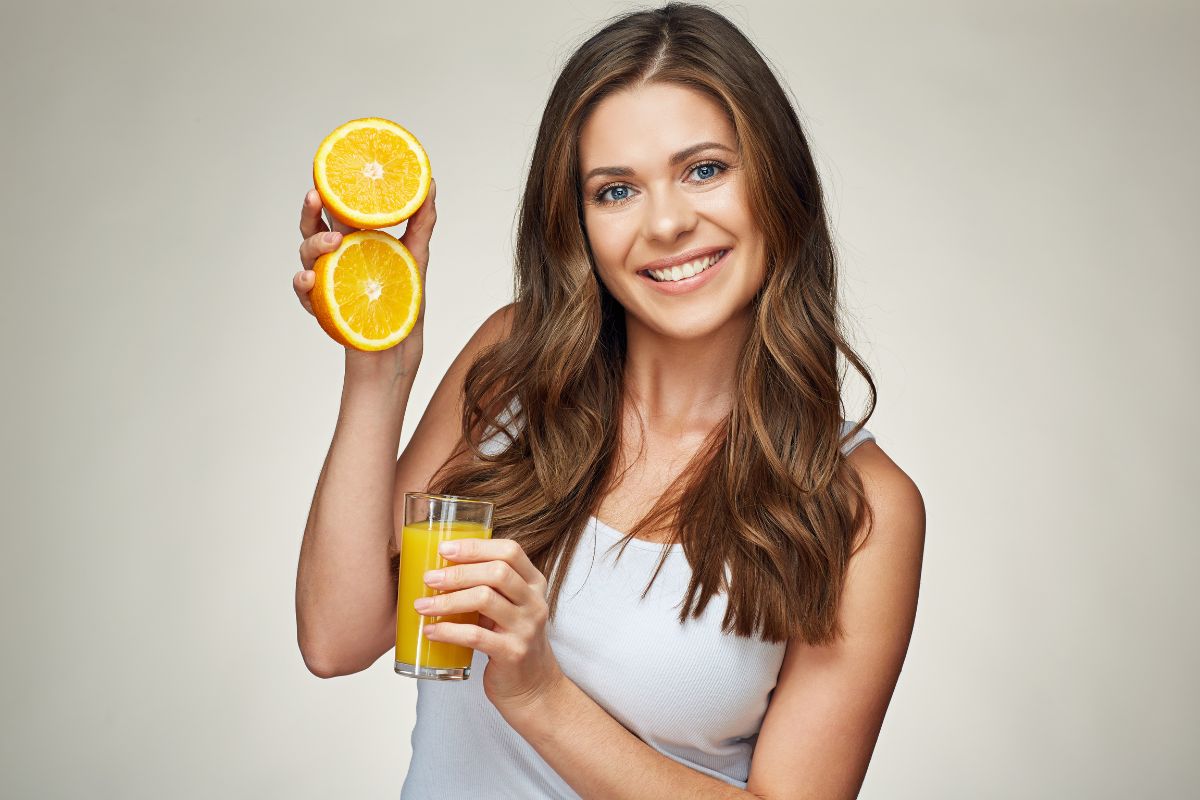 Cavities, brush teeth, floss, mouthwash, fresh foods, healthy eating, healthy snacking, plaque, calcium, vitamin d